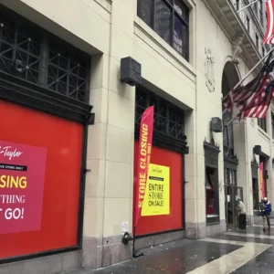 America’s oldest department store is closing all it’s stores after 200 years… See it below 👇🏻